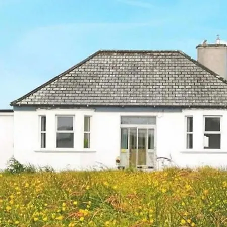 Nature Retreat - Sleeps 4 & Wild Ponies *